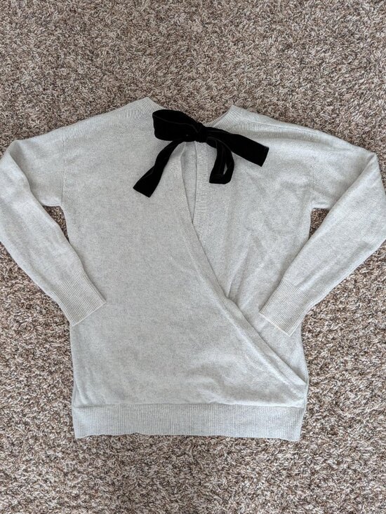 Autumn Cashmere Sweaters - Autumn Cashmere Open-Back Sweater with Velvet Bow